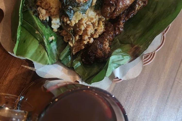 Angkringan Godong Lumbu, Sederhana tapi Nyaman di Pinggiran Jalan Lingkar Salatiga