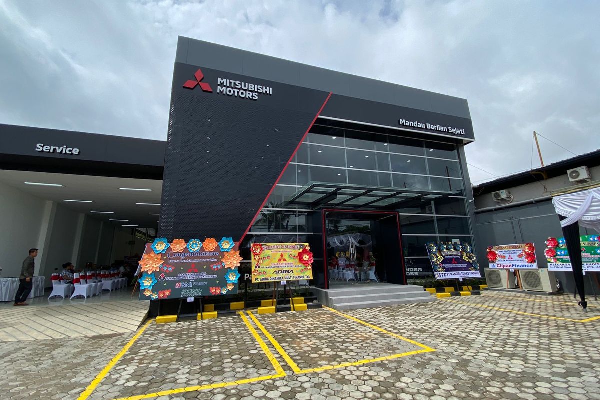 Mitsubishi Resmikan Diler Baru di Kalimantan Timur