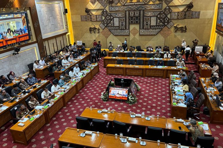 Komisi IX Cecar Mensos-Menkes Imbas Baru 2 Juta PBI BPJS Kesehatan yang Direaktivasi