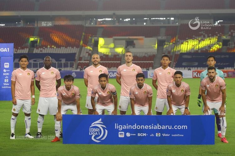 Skuad Persik Kediri saat pembukaan Liga 1 2021-2022 melawan Bali United yang berakhir dengan skor 1-0 di Stadion Gelora Bung Karno.