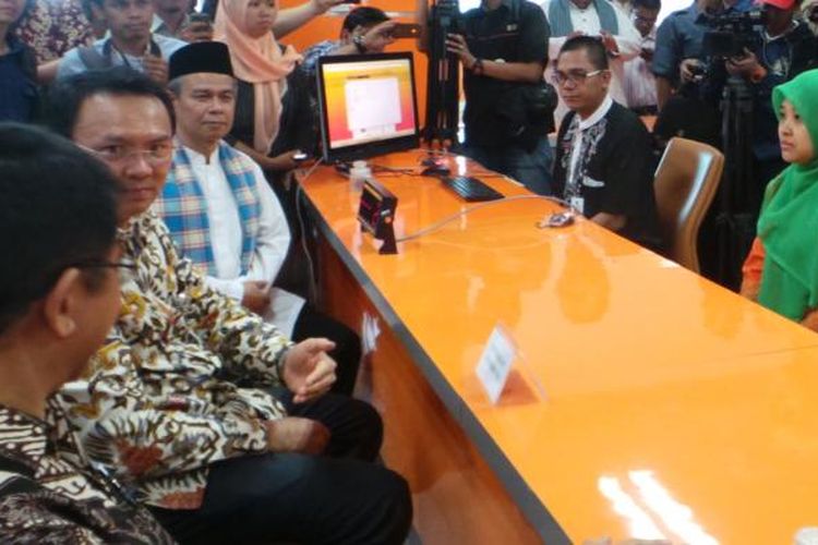 Gubernur DKI Jakarta Basuki Tjahaja Purnama marah-marah di kantor Badan Pelayanan Terpadu Satu Pintu (BPTSP) DKI, di Lantai 18, Balaikota, Jumat (2/1/2015).