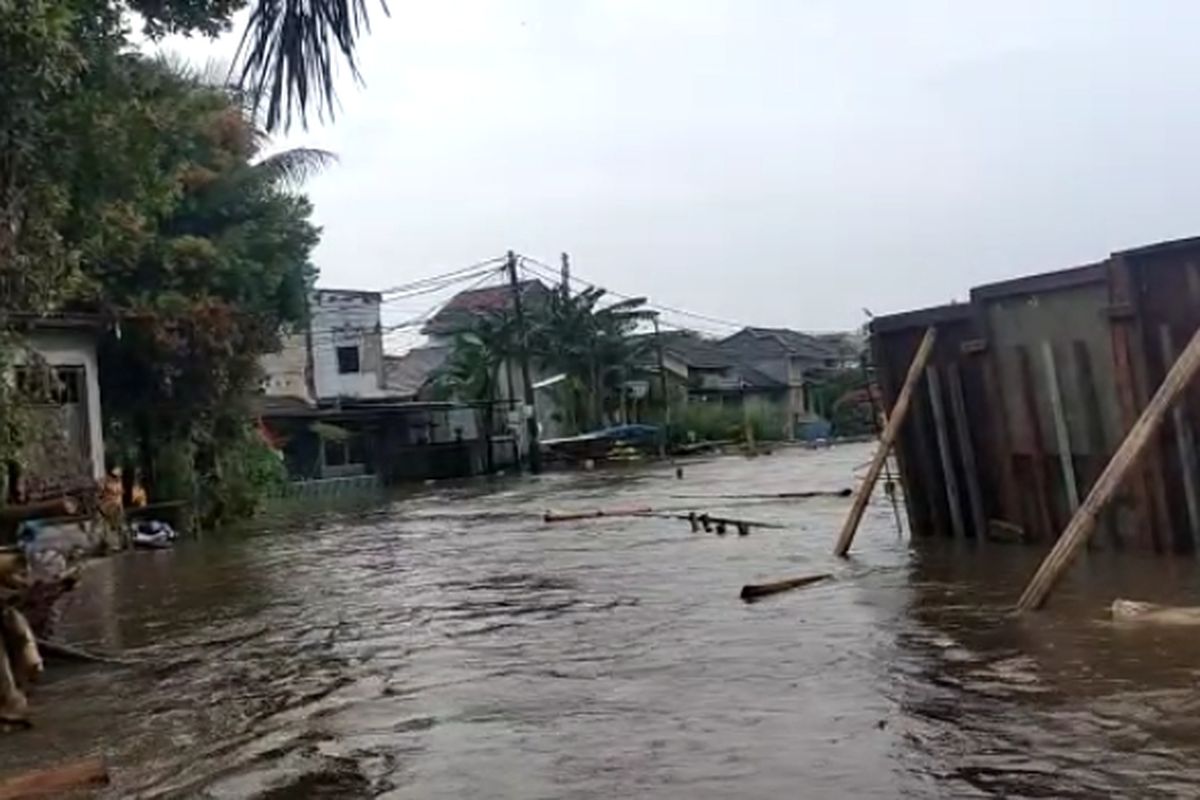 Banjir di Puri Bintaro Indah, Tangerang Selatan, Kamis (6/10/2022).