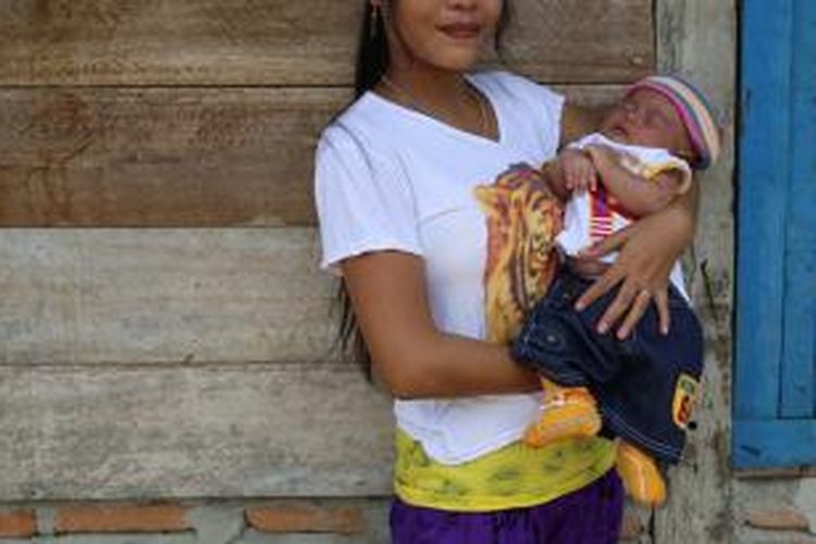 Sulawesi Barat adalah daerah dengan angka pernikahan anak-anak tertinggi di Indonesia.