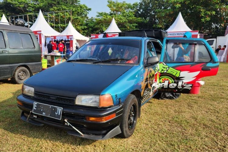 Daihatsu Charade Classy 1993 di Daihatsu Kumpul Sahabat Cirebon.