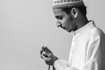 Memahami Bacaan Istighosah Lengkap dengan Artinya