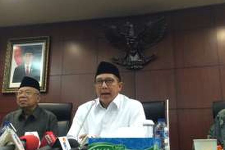 Menteri Agama Lukman Hakim Saifuddin dalam pertemuan bersama para tokoh agama di Kementerian Agama, Jakarta, Jumat (14/10/2016).
