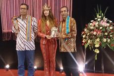 Kompas Gramedia Rilis Kisah Cinta Putri Timor Timur dan Wartawan Indonesia