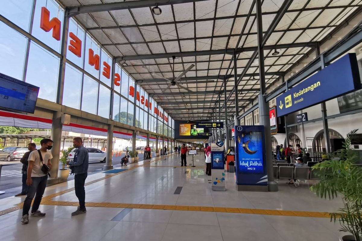 Stasiun Pasar Senen Jakarta 