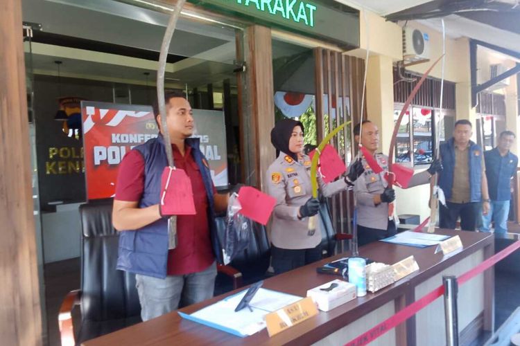 Dua Rencana Tawuran di Kendal Digagalkan, Polisi Amankan 5 Pemuda dan Senjata Tajam