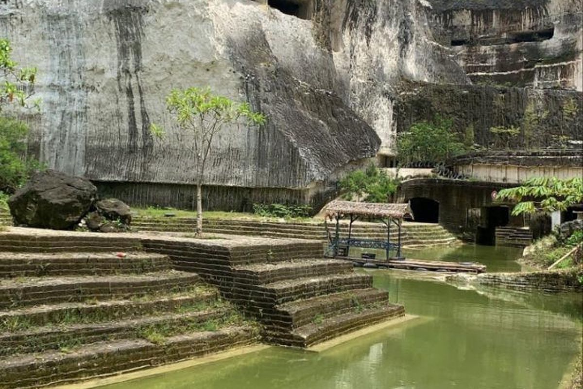 Bukit Jaddih di Kabupaten Bangkalan Jawa Timur