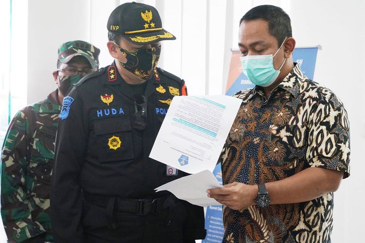 Hendi saat mengecek beberapa pos pemeriksaan di pintu masuk Kota Semarang