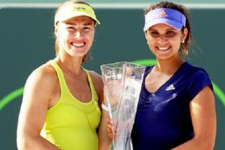 Martina HIngis dan Sania Mirza