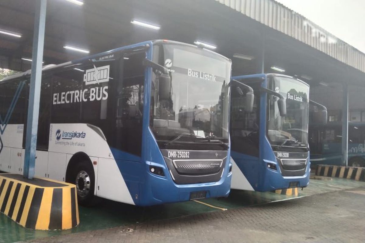Bus listrik baru DAMRI pakai sasis buatan PT VKTR dan bodi Karoseri Laksana