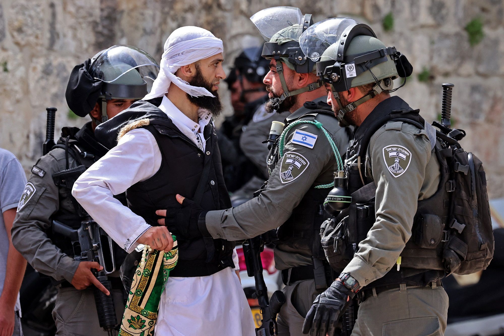 Polisi Israel Bentrok Lagi dengan Warga Palestina di Masjid Al-Aqsa, 180 Terluka