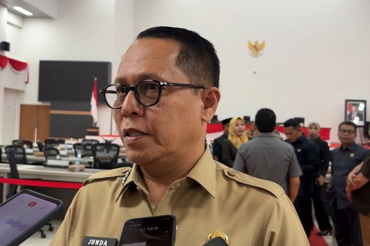 Antrean di SPBU Masih Mengular, Pemprov Sulbar Belum Berani Atur Pembatasan