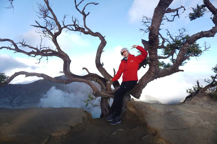 Wisata Banyuwangi ala Raline Shah, Blue Fire Ijen hingga Pendopo Bersejarah