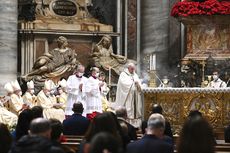 Rangkuman Perayaan Natal di Dunia: Misa Vatikan Maju 2 Jam, Gereja Korsel Kosong