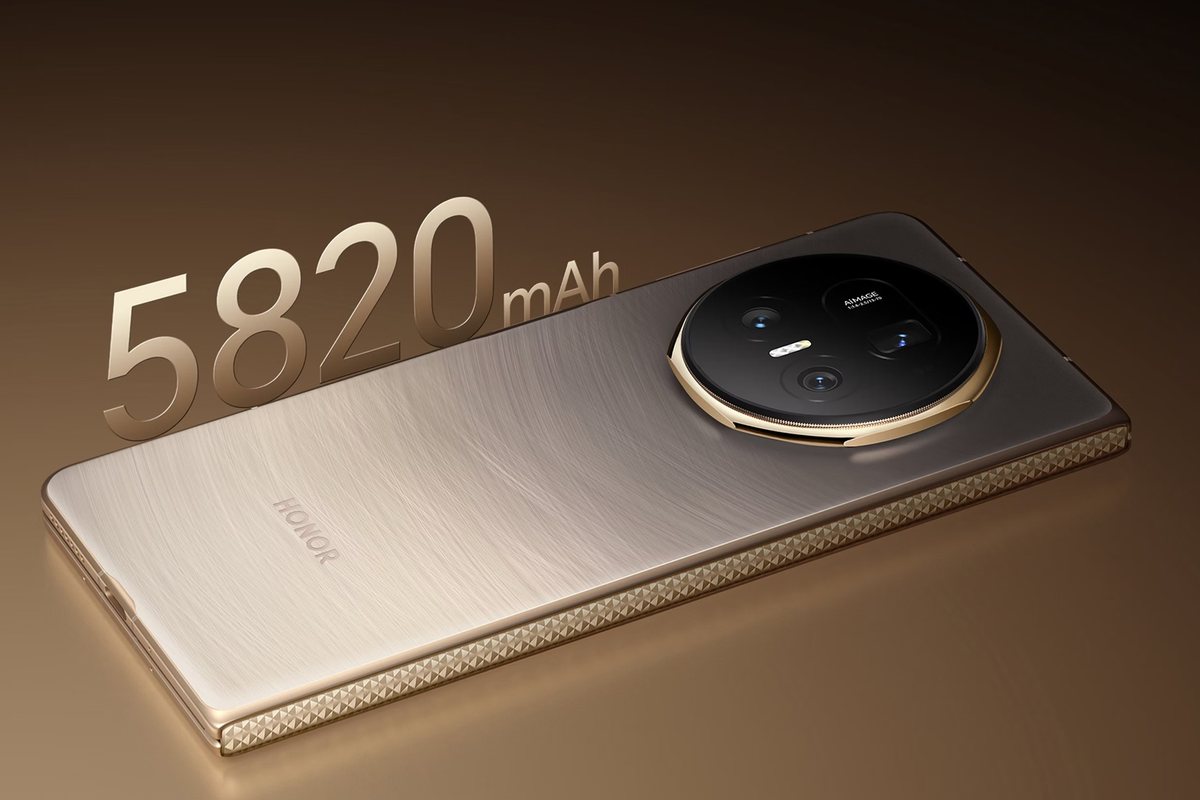 Honor Magic V5 ditopang baterai 5.820 mAh. Ponsel ini mendukung pengisian cepat 66 watt melalui kabel dan 50 watt secara nirkabel. 