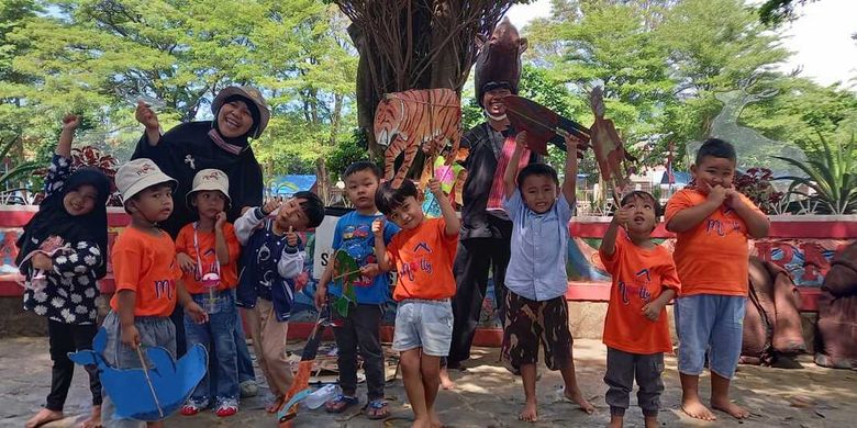 Bersinergi Melindungi Warisan Alam: Desa Tenjolayar dan LSM Berkolaborasi untuk Melestarikan Satwa Langka