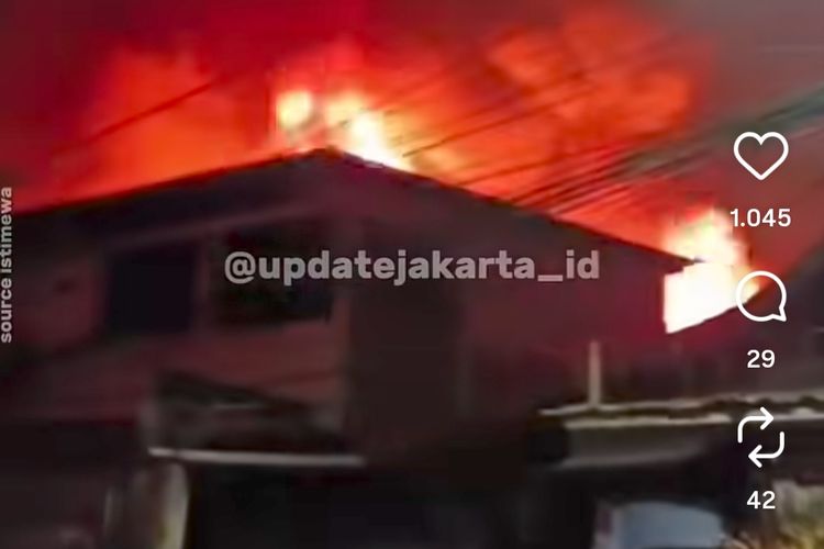 30 Rumah Hangus Terbakar di Johar Baru Jakpus