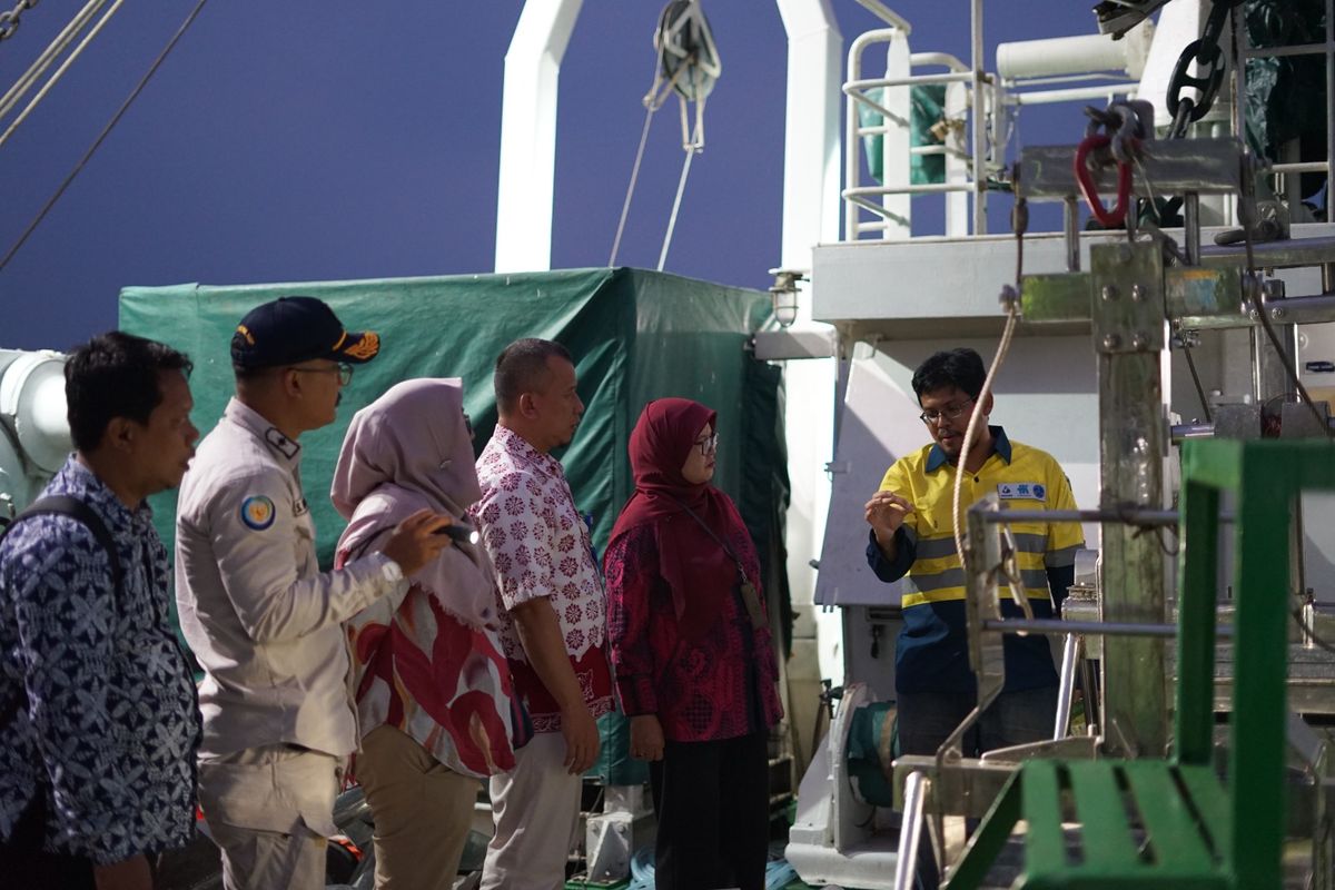 Kegiatan pelayaran ini mencakup riset kelautan dan perikanan bersama para ahli dari BRIN khususnya terkait Studi Laut Dalam yang secara periodik dilakukan oleh PT. Amman, dan peningkatan kapasitas SDM 

