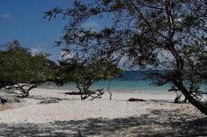 Kemenparekraf Tawarkan Kembangkan Pantai Rambak di Bangka