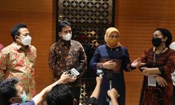 Bersama Serikat Buruh dan Apindo, Menaker Ida Minta DPR Segera Sahkan RUU PKS