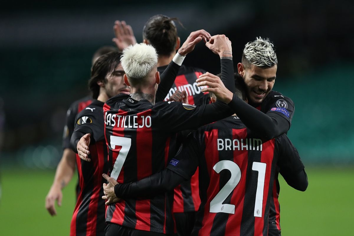 Skuad AC Milan saat merayakan gol ke gawang Celtic, Jumat (23/10/2020) dini hari WIB.