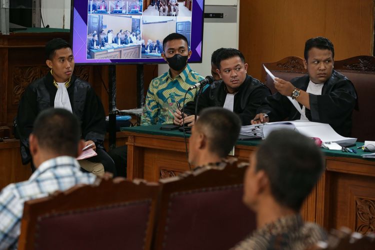 Mario Dandy Satriyo, terdakwa penganiayaan remaja berinisial D menjalani sidang di Pengadilan Negeri (PN) Jakarta Selatan, Kamis (15/6/2023). Agenda sidang lanjutan kali ini mendengarkan keterangan saksi.