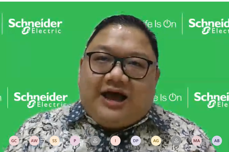 Country Segment Business Leader, Healthcare, and Real Estate Schneider Electric Indonesia Ferry Kurniawan dalam acara virtual Schneider Electric. 