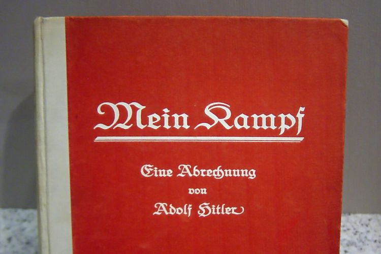Ilustrasi buku Mein Kampf karya Adlof Hitler.