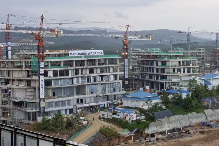 Pembangunan gedung Kementerian Koordinator (Kemenko) di Ibn Kota Nusantara (IKN), Sabtu (23/3/2024).