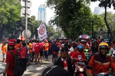Ratusan The Jakmania Bersiap Demo ke Istana Negara