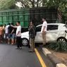 Lupa Mengrem Saat Mengisi BBM di SPBU Juanda Depok, Truk Tiba-tiba Mundur dan Tabrak 2 Mobil