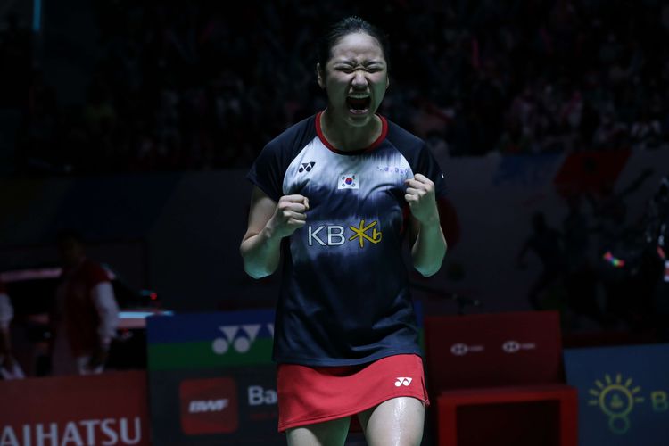 Tunggal putri Korea Selatan, An Se Young, merayakan keberhasilan menjadi juara Indonesia Masters 2023 di Istora Senayan, 29 Januari 2023. Terbaru, An Se Young turut mengantarkan Korea Selatan ke final Piala Sudirman 2023 usai mengalahkan Malaysia di Suzhou Olympic Sports, China, Sabtu (20/5/2023). 