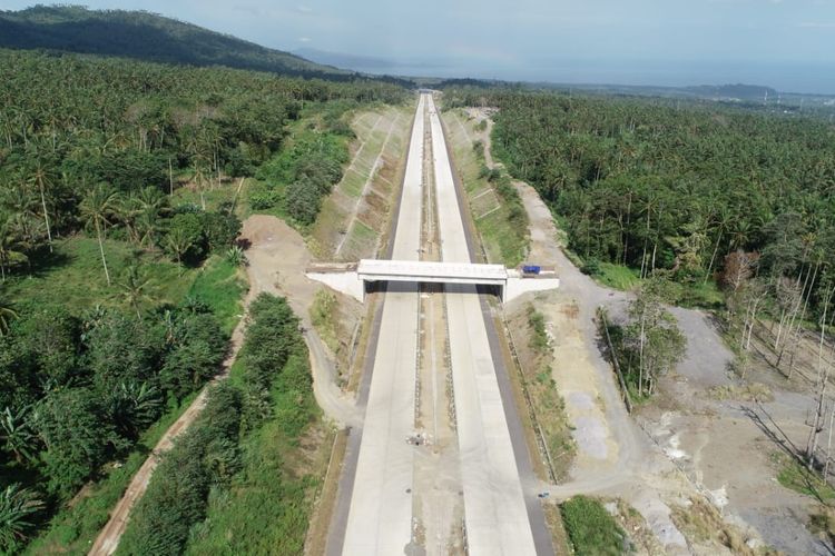 Jalan Tol Manado-Bitung