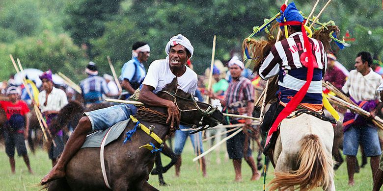 Pasola di Sumba Barat Daya, Nusa Tenggara Timur.