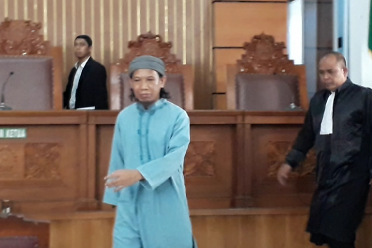 Terdakwa kasus terorisme Aman Abdurrahman saat menjalani sidang dengan agenda pembacaan replik dan duplik di Pengadilan Negeri Jakarta Selatan, Rabu (30/5/2018).