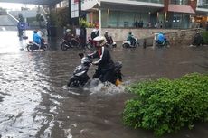 Jalan Kemang Raya Banjir, Ketinggian Air Capai 30 Cm 