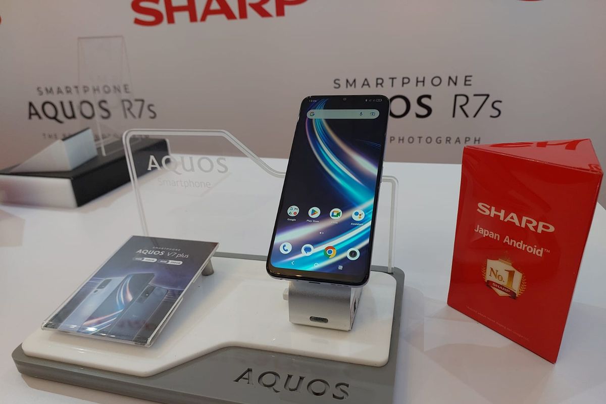 Smartphone Android Sharp Aquos R7s resmi meluncur di Indonesia dengan harga Rp 16 Juta.