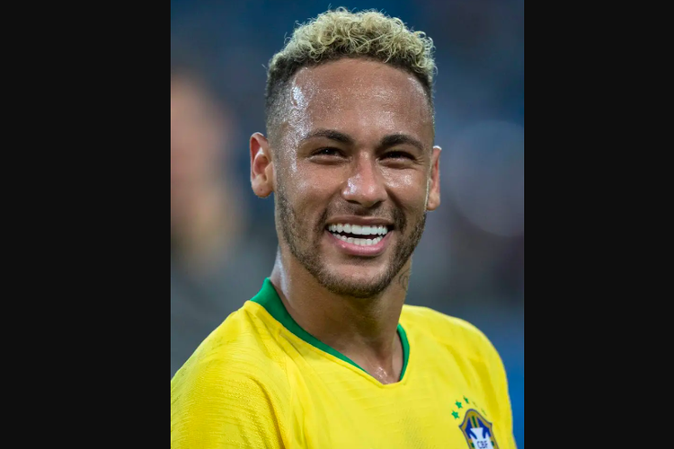 Gaya rambut keriting Neymar