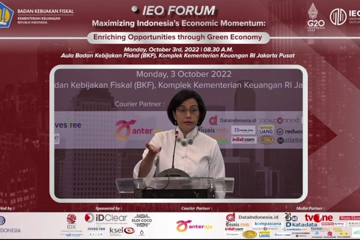 Menteri Keuangan Sri Mulyani Indrawati saat acara Indonesia Economic Outlook 2023 Forum, Senin (3/10/2022).