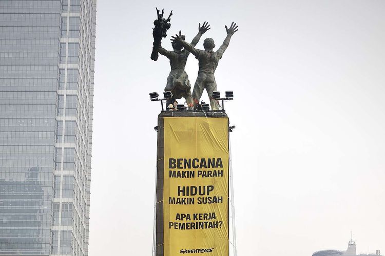Aksi Greenpeace di Bundaran HI Viral, Pakar: Jangan Berhenti pada Sensasi Visual