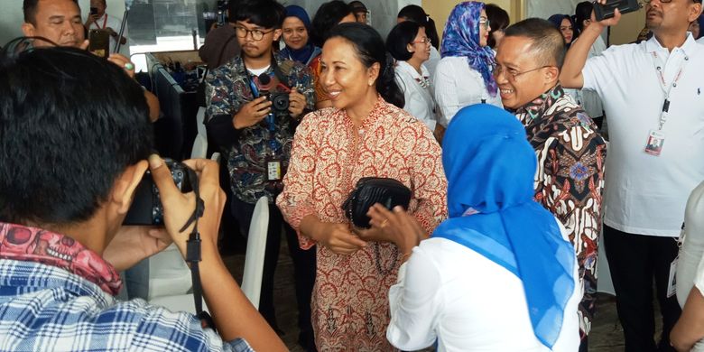 Menteri BUMN Rini Soemarno saat datang ke Belawan meresmikan proyek strategis Pelindo 1 sekaligus kantor pusatnya, Minggu (17/3/2019)