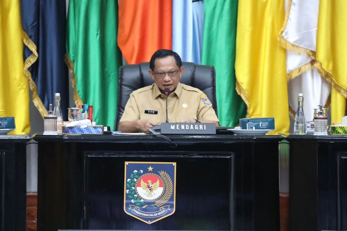 Menteri Dalam Negeri (Mendagri) Muhammad Tito Karnavian mengatakan, pemerintah pusat telah melakukan empat langkah intervensi pengendalian inflasi. Salah satunya, memfasilitasi distribusi pangan serta menginisiasi gerakan pangan murah. 
