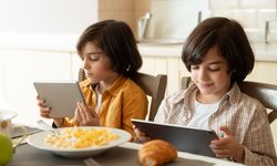 Indonesia Terapkan PP Tunas, Ini Kelebihannya Dibanding Regulasi Keamanan Digital Anak di Negara Lain