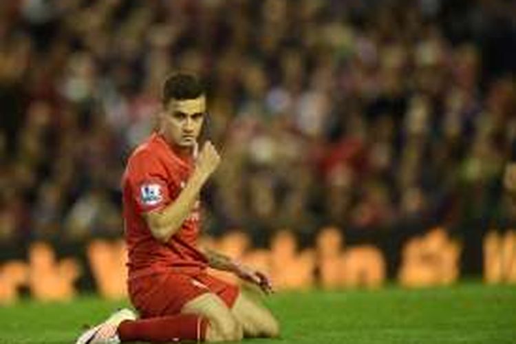 Pemain Liverpool, Philippe Coutinho, saat tampil pada laga Premier League kontra Everton di Stadion Anfield, pada 20 April 2016.