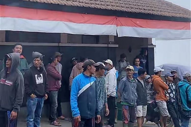 Warga Suku Tengger Demo Tuntut TNBTS Segera Buka Wisata Bromo