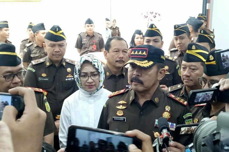Jaksa Agung Saniatar Burhanuddin telah meresmikan gedung Kejaksaan Negeri Tangerang Selatan yang berlokasi di Jalan Promoter, Serpong,  Tangsel, Jumat (17/1/2020).