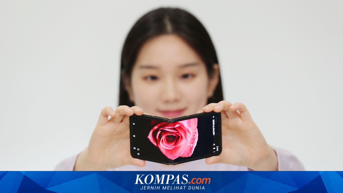 Ponsel Samsung Ini Bisa Dilipat Bolak-balik